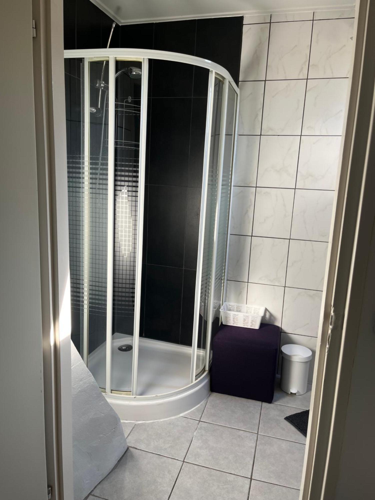 B&B Dol - Fijn Benningbroek Buitenkant foto